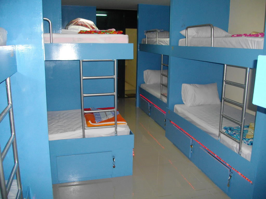 Asia Backpackers Pattaya Exterior photo